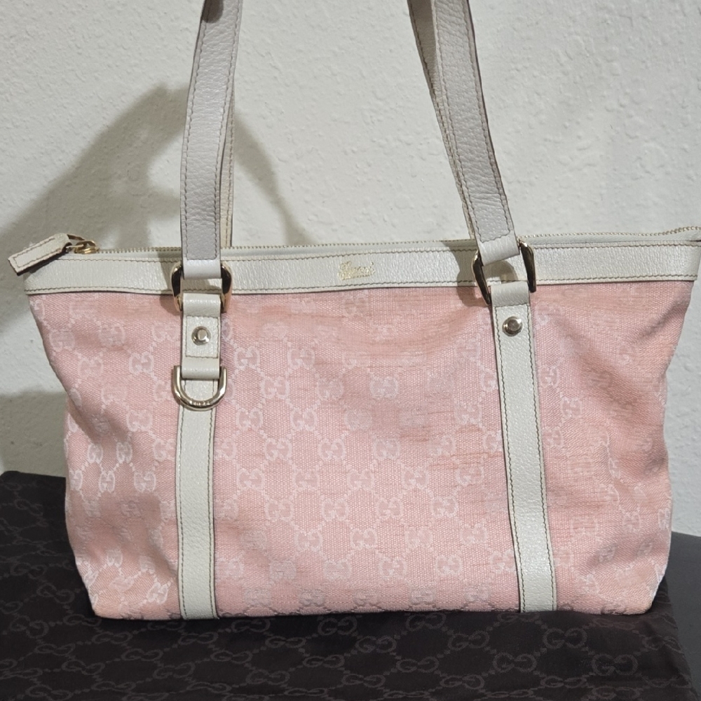 Gucci Pink and White Tote Bag with Textured Finish